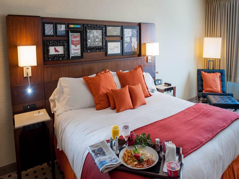 Delta Hotels By Marriott יוטיקה מראה חיצוני תמונה
